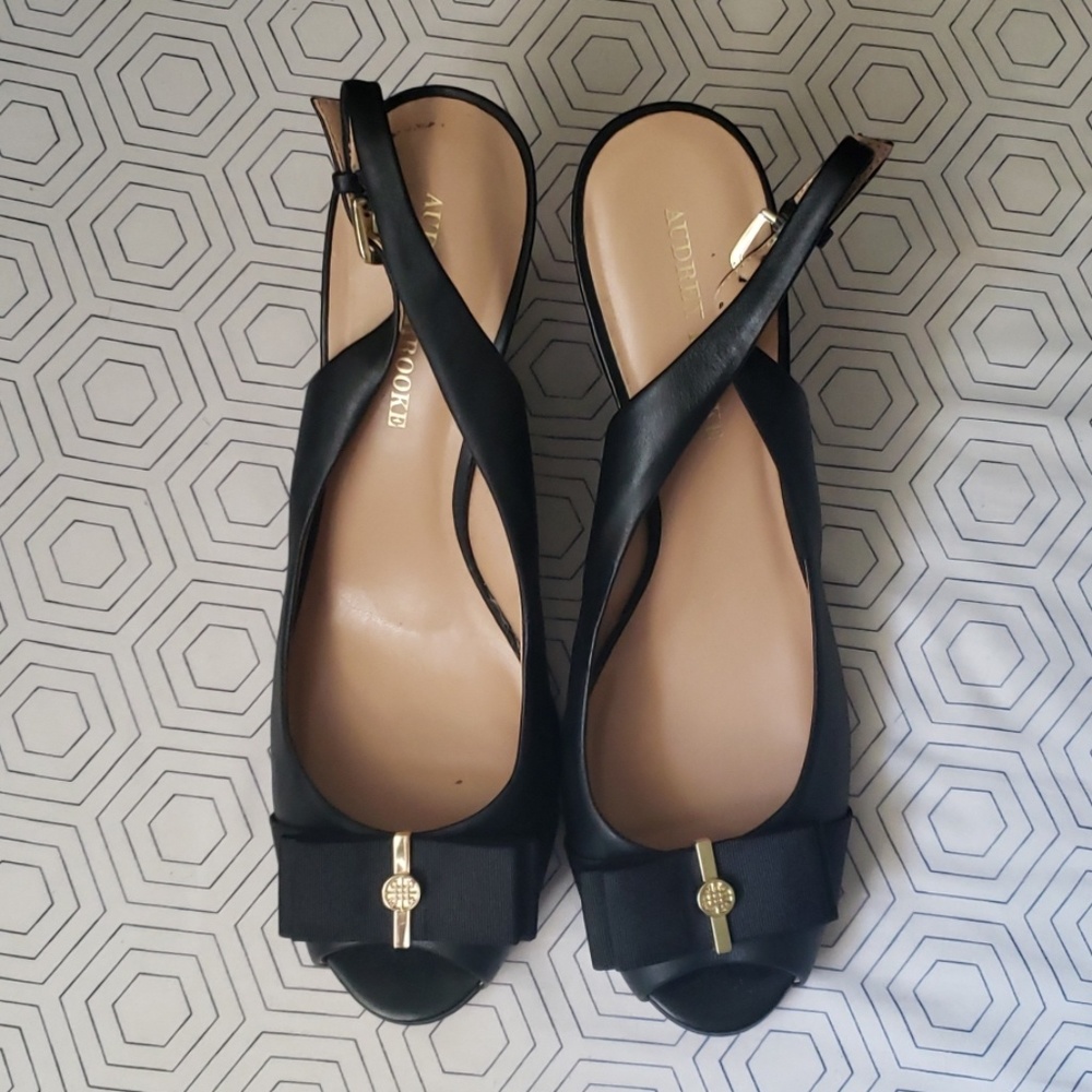 Audrey Brooke Wedges